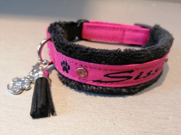 Personalisiertes Hundehalsband pink mit Wellnessfleece Polsterung