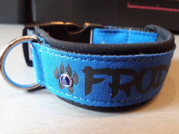 Namenshalsband Hundehalsband mit Wunschtext schwarz/royalblau Pfoten und Strass 3,5cm breit gepolstert