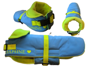 Hundemantel aus wind-und wasserabweisendem Softshell mit Wunschtext