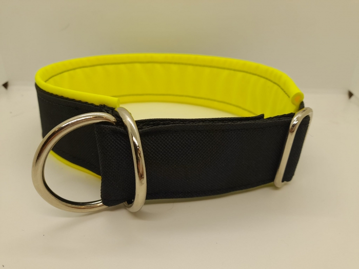 Personalisiertes Hundehalsband schwarz/ gelb mit Softshellpolsterung