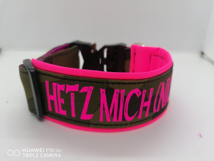 Personalisiertes Hundehalsband mit Polsterung pink camouflage