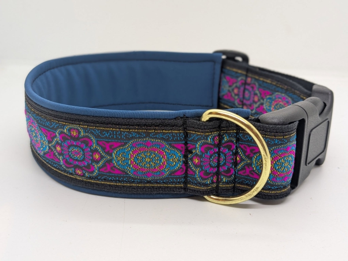Halsband "Marrakesch"  - Softshell-gepolstert mit orientalischem Muster & goldfarbigen Beschlägen 5 cm Breite