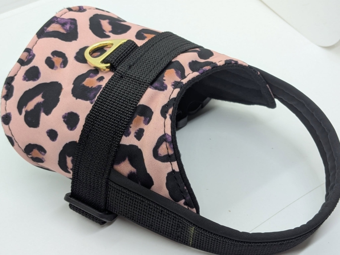 Sattelgeschirr Black Leo- Ergonomisches Hundegeschirr im Leo-Look